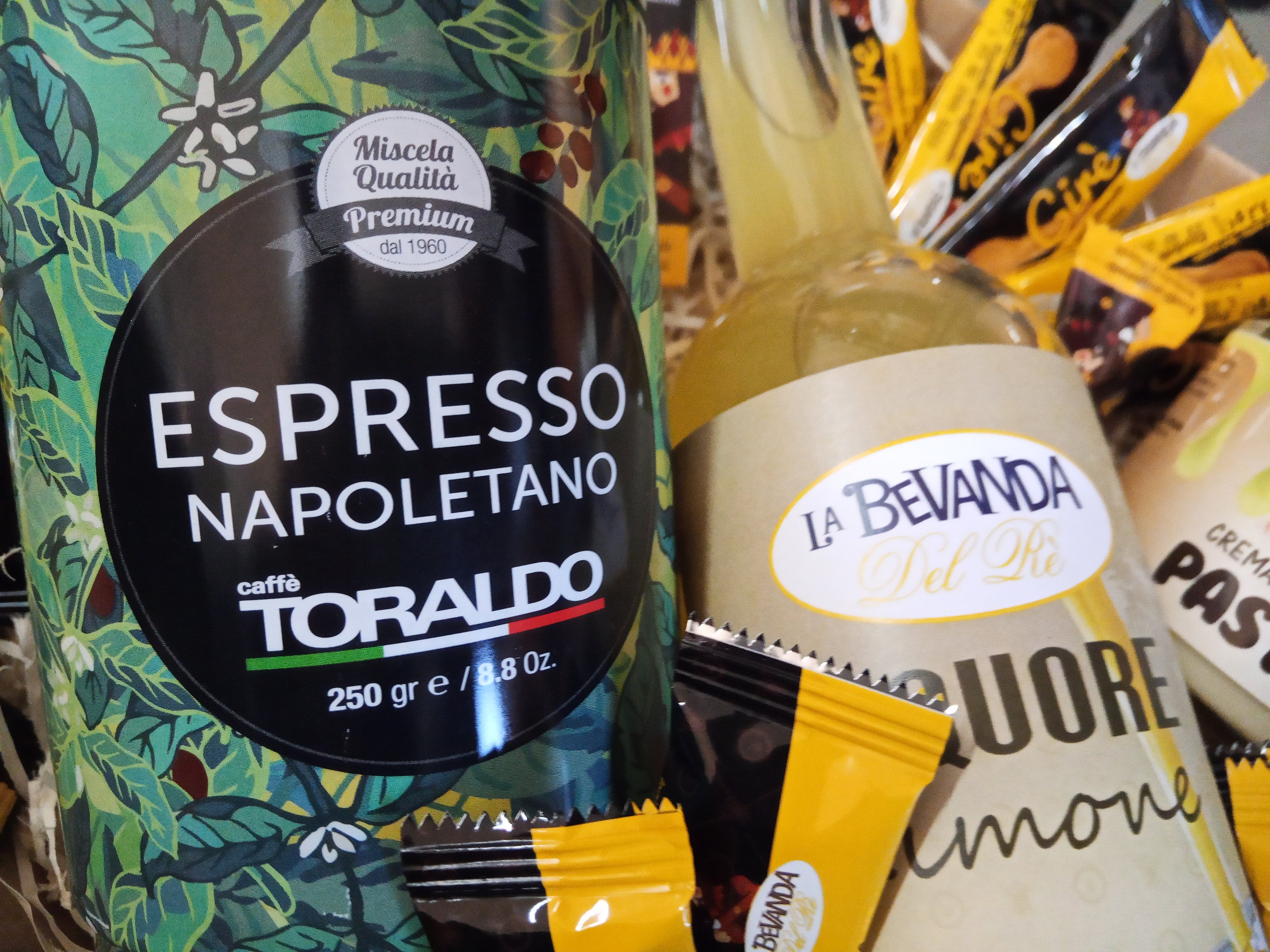 Cesto Natalizio tema Napoli